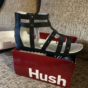 Girls/women’s Hush Puppies Gladiators